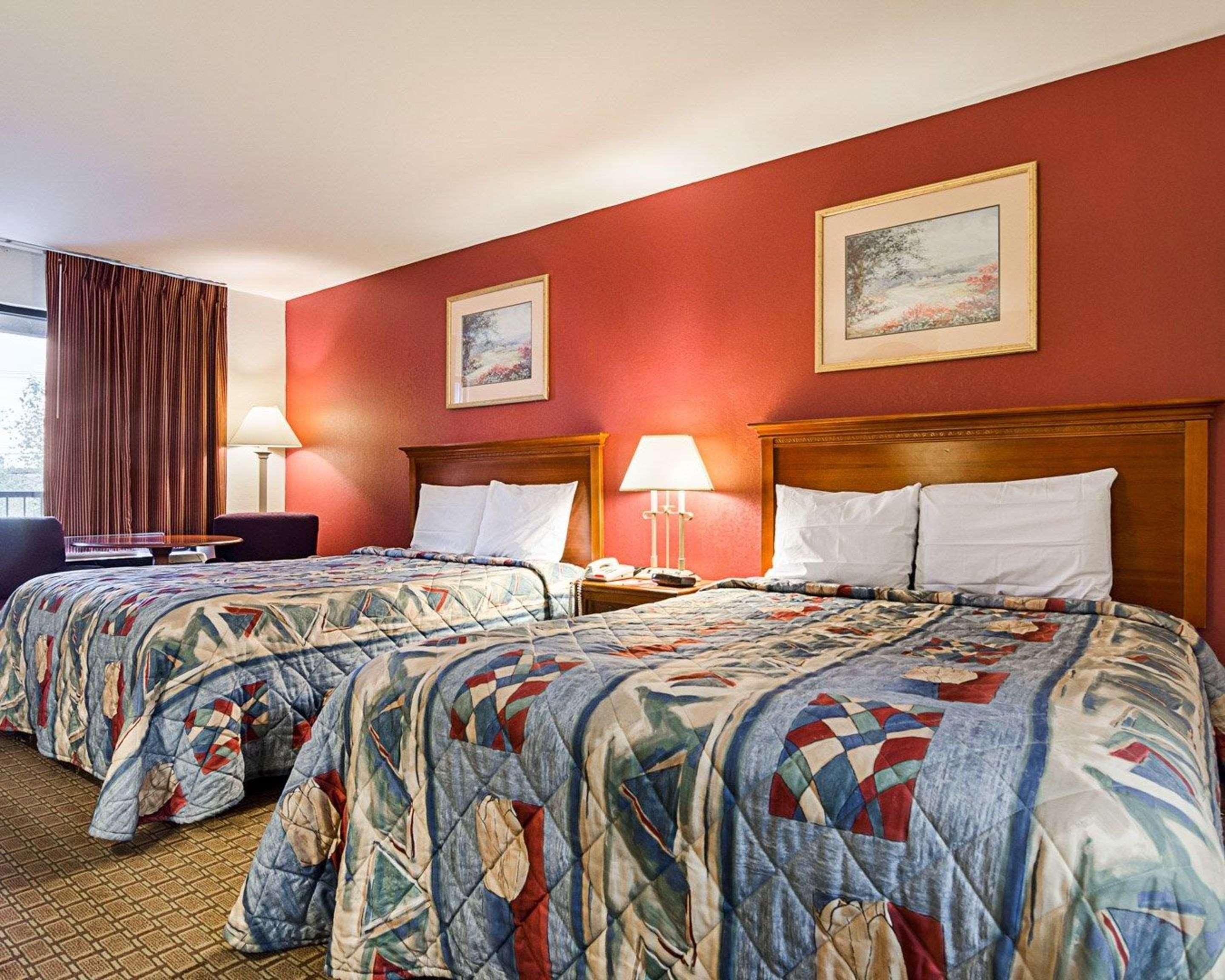 Econo Lodge Richmond Extérieur photo