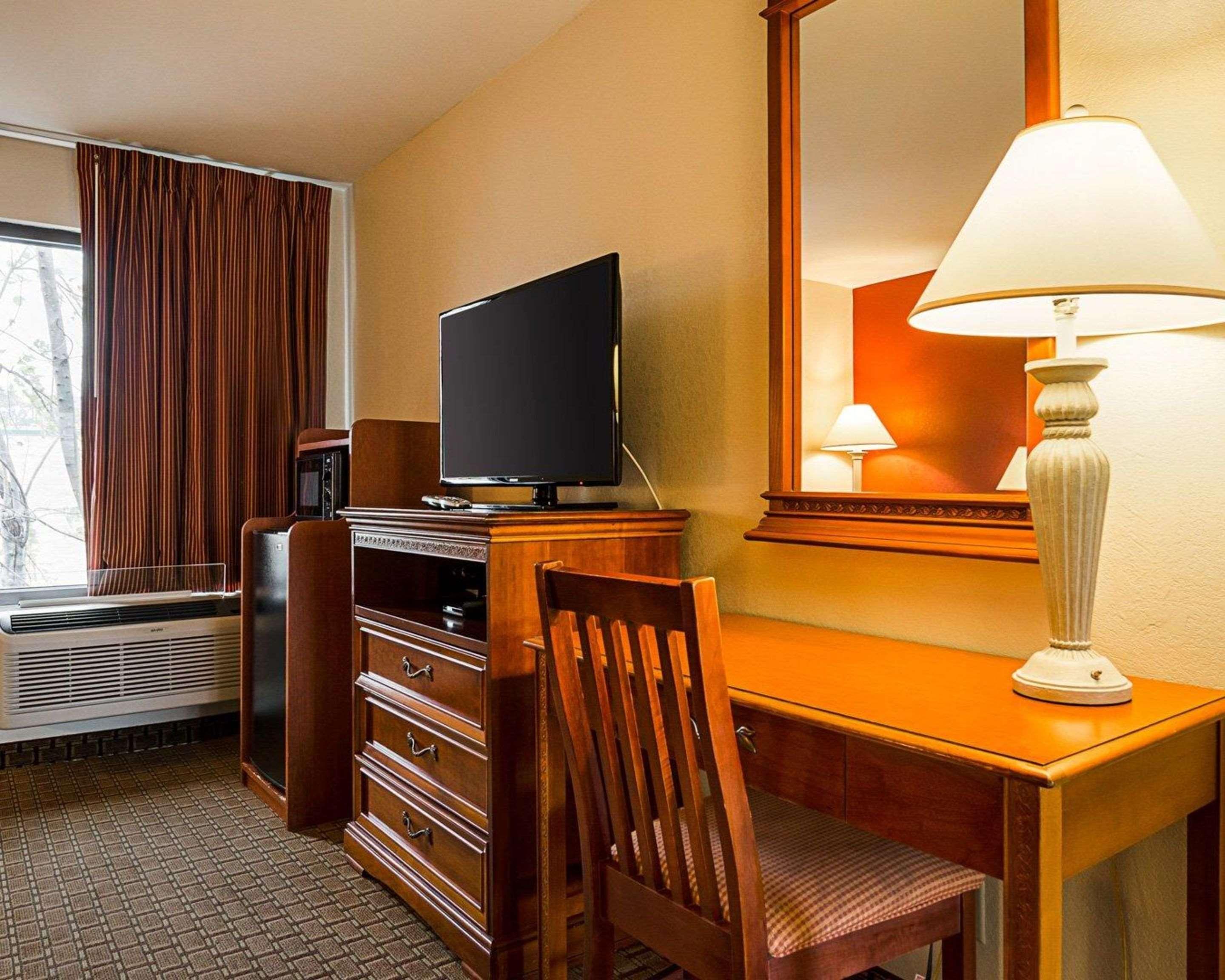 Econo Lodge Richmond Extérieur photo