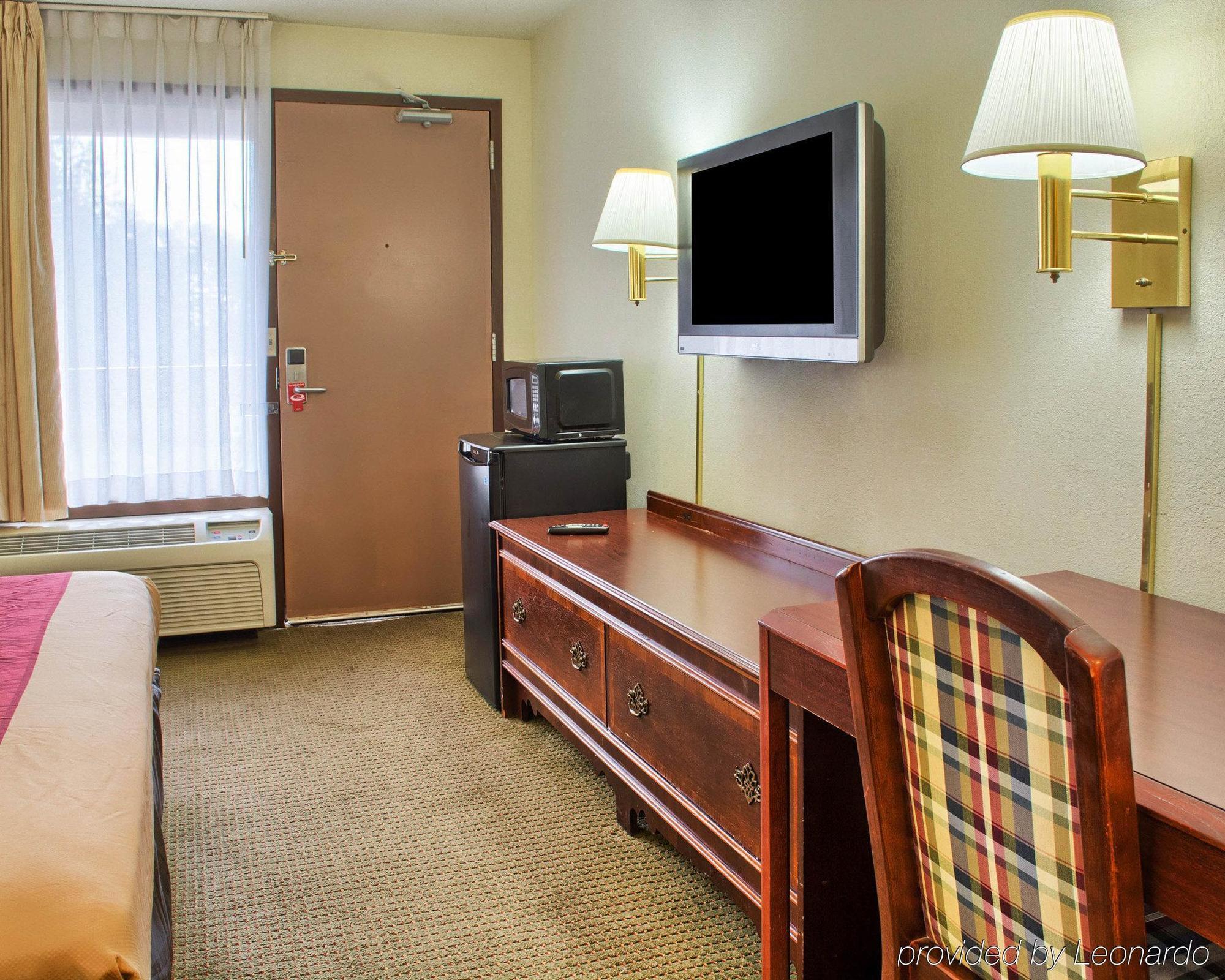 Econo Lodge Richmond Extérieur photo